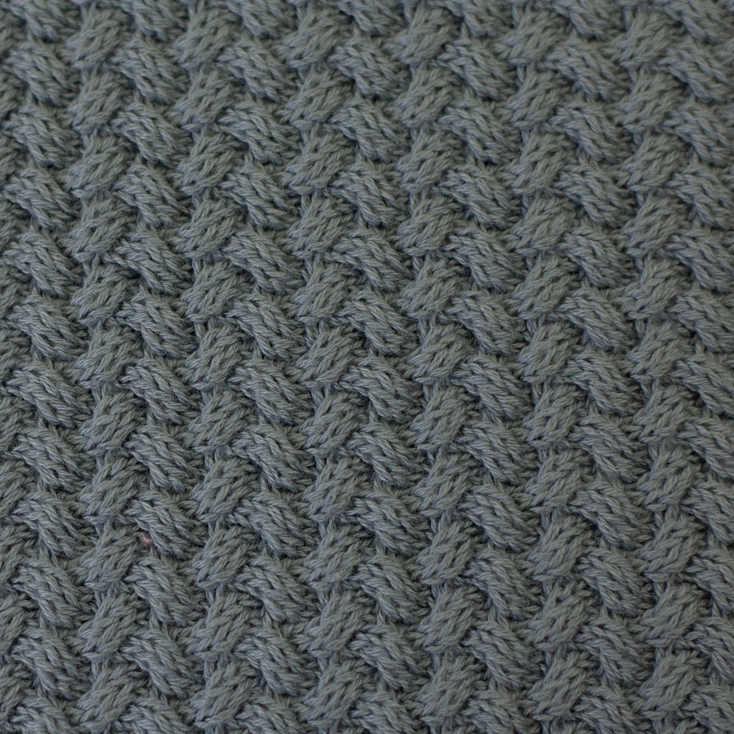 Tissu en tricot 100 % coton bleu-gris 525 g/m² – disponible chez Šarlotes audumi