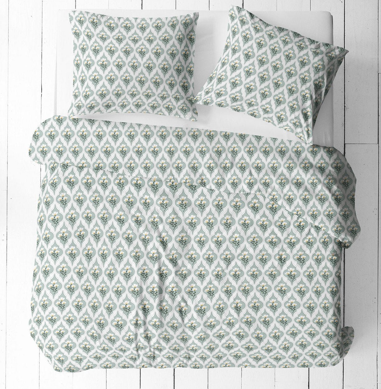 Image of 100% cotton fabric with floral pattern, 125 g/m² – available at Šarlotes audumi