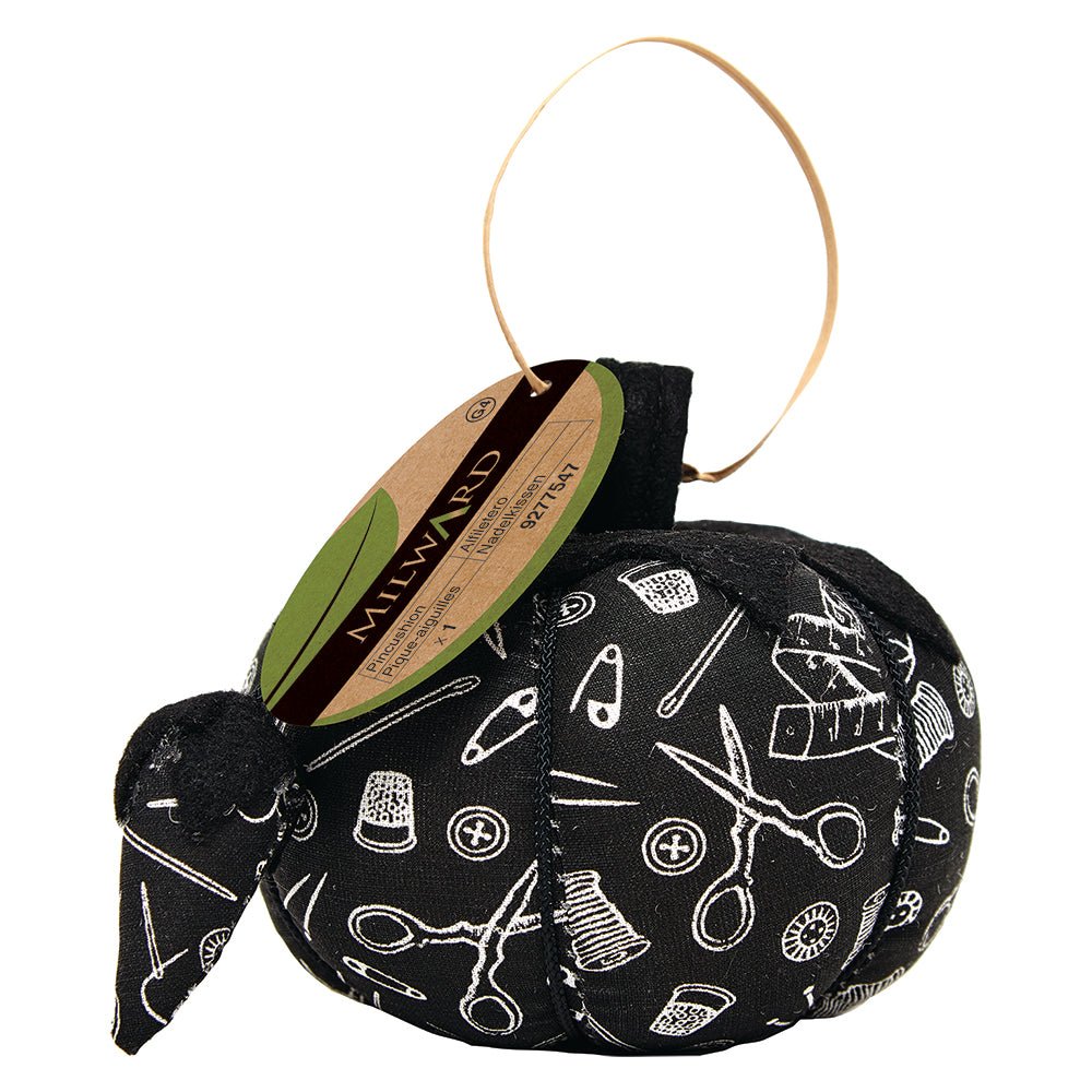Needle cushion Milward - black with sewing accessories