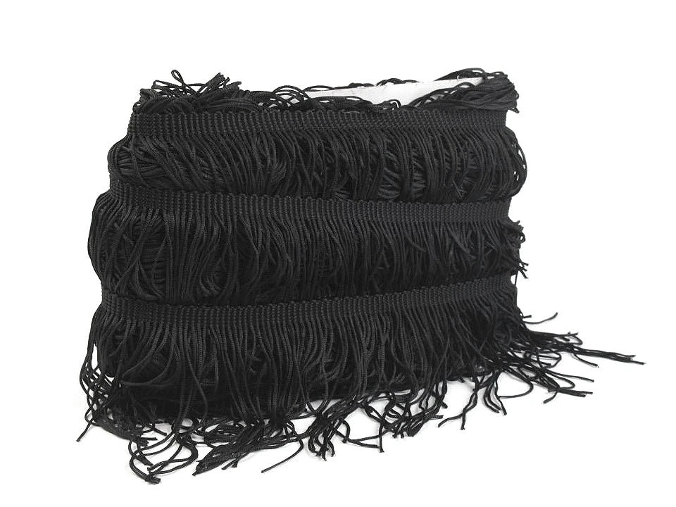 Image with 12.5 cm wide fringe – available online at Šarlotes audumi