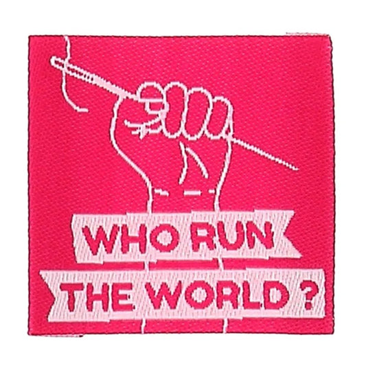 Image of Bohin sew-in clothing labels “Who Run The Word” – 35 × 35 mm, 4 pcs – available online at Šarlotes audumi