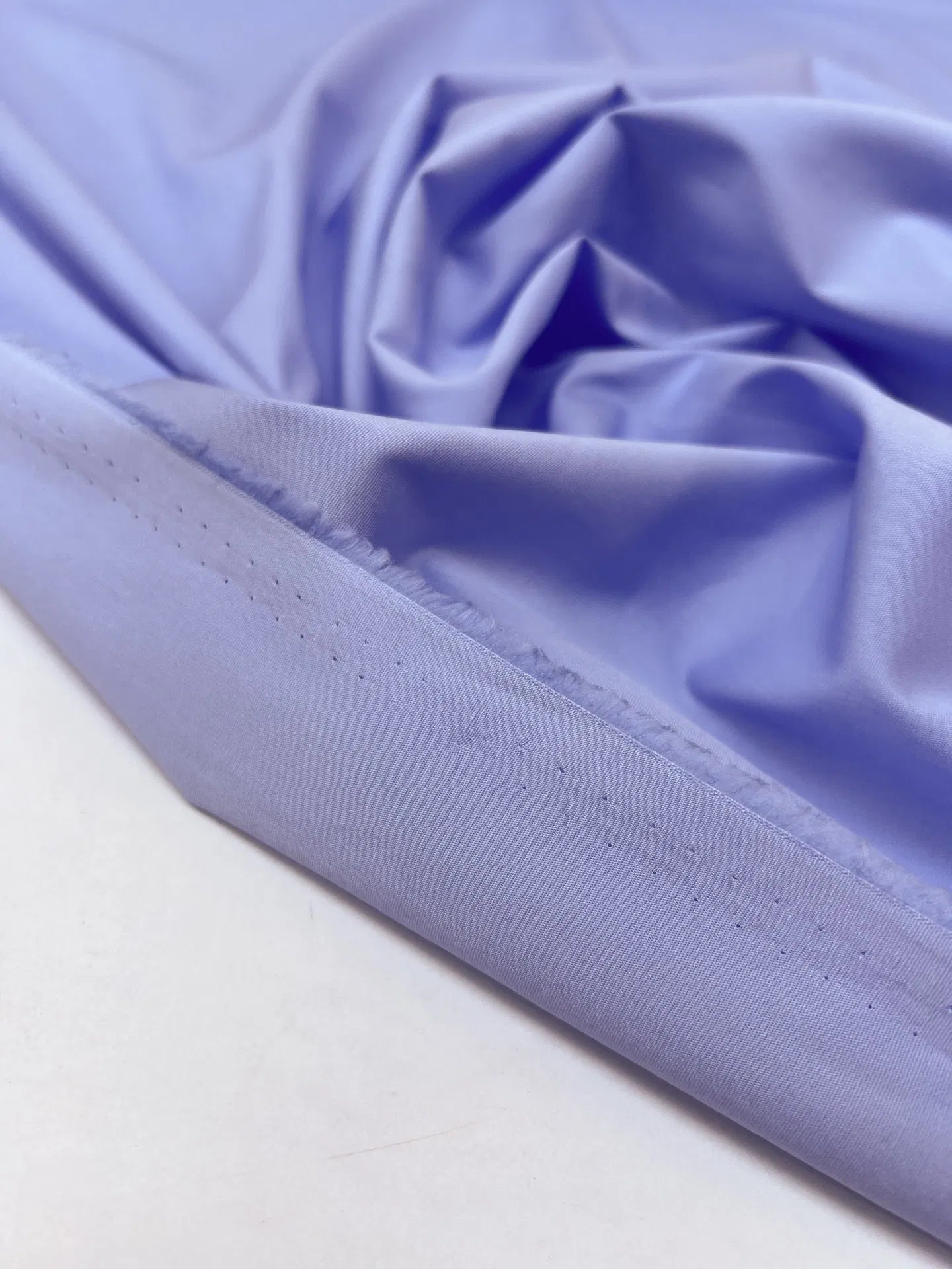 Italian cotton poplin with elastane - blue lilac 100 g/m²