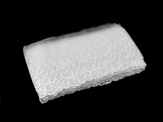 Embroidered lace - 13 cm white