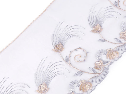 White embroidered lace - 20 cm