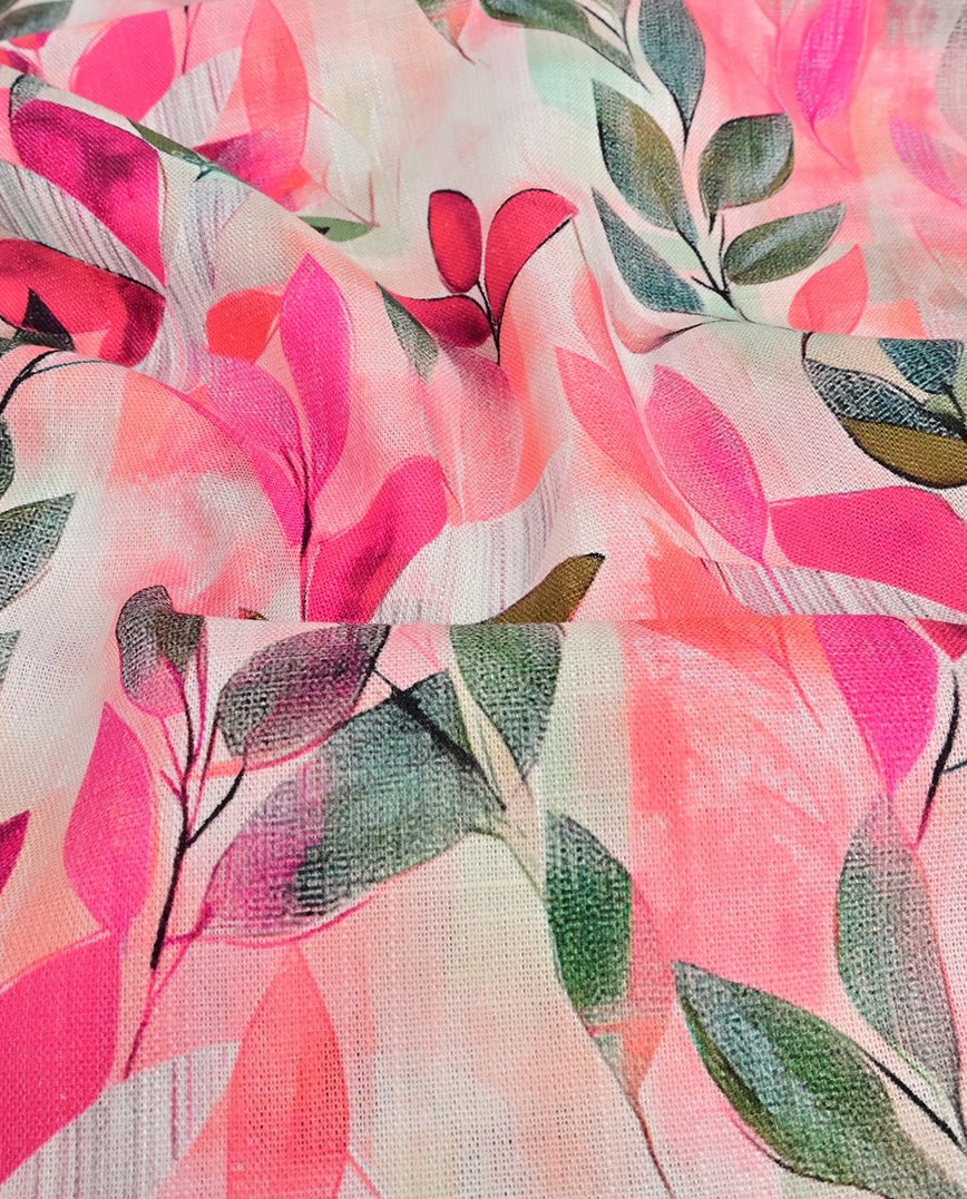 Image avec du lin et de la viscose - feuilles vertes et roses 180 g/m² – disponible chez Šarlotes audumi