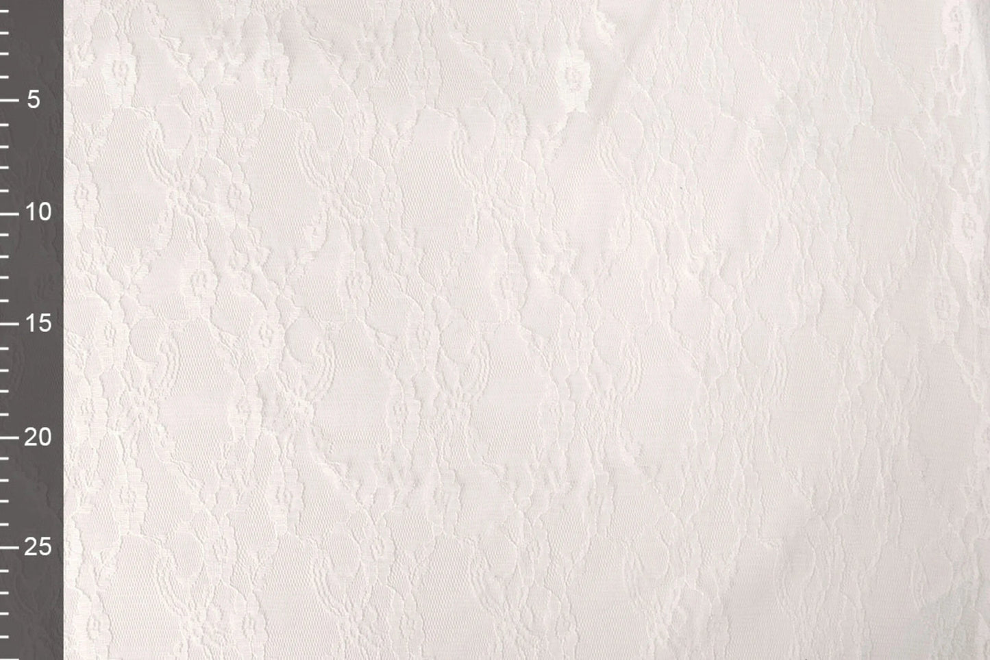 Fine lace fabric - white 50 g/m²