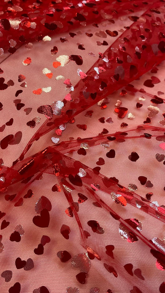 Image of soft tulle with red hearts – available online Šarlotes audumi
