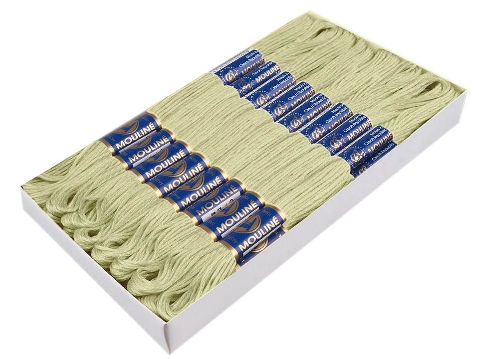 Image of Mouliné embroidery thread in pastel green, 8 m #6222 – available online at Šarlotes audumi