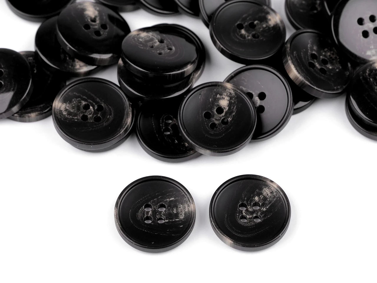 alt
Plastic buttons 22 mm - dark brown with a beige accent