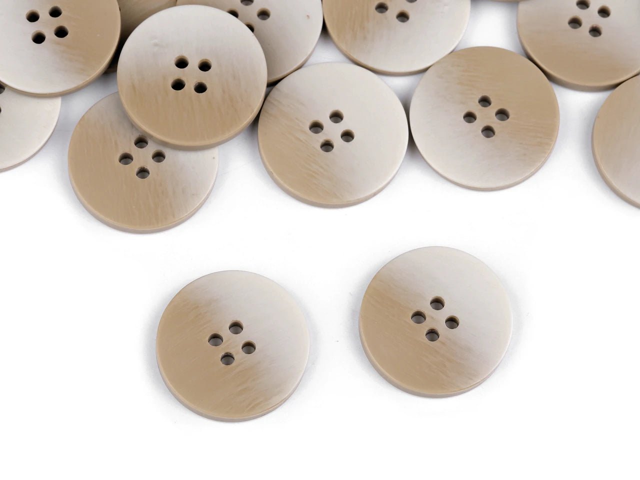 alt
Image de boutons avec effet ombré, design élégant à dégradé de couleurs, Ø 21 mm - 28 mm – disponible chez Šarlotes audumi