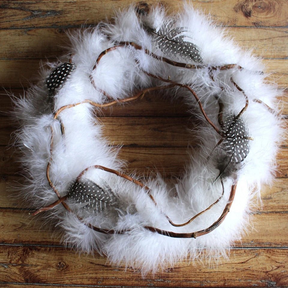 alt
White feather boa - 2 m
