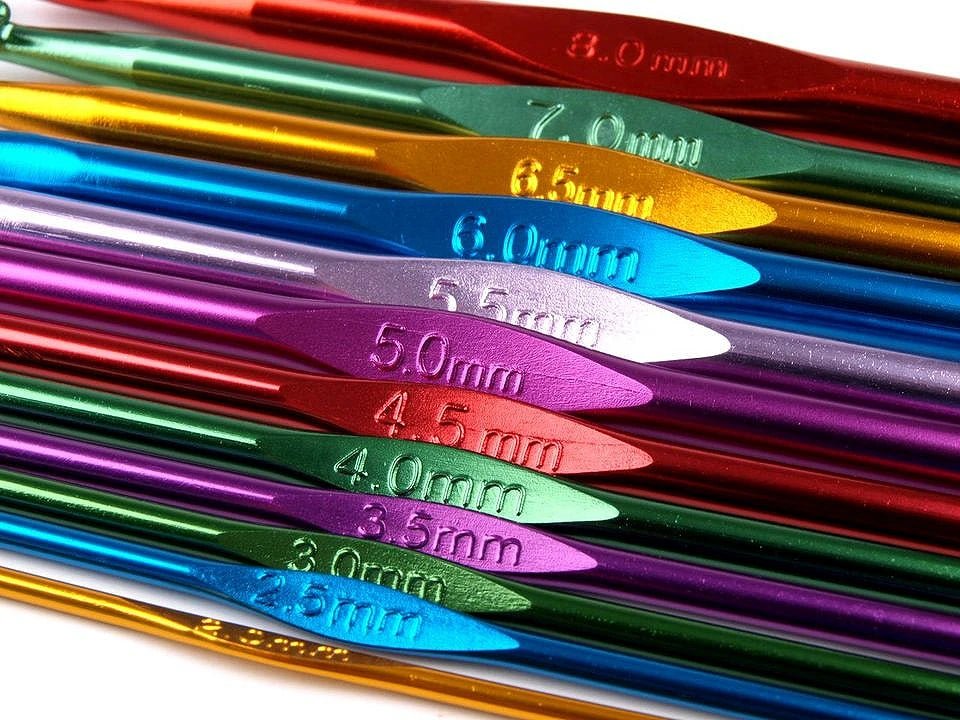 Image of Crochet Hook Set – 12 Sizes (2–8 mm) | Colorful Aluminum Crochet Hooks – Available at Charlotte Fabrics