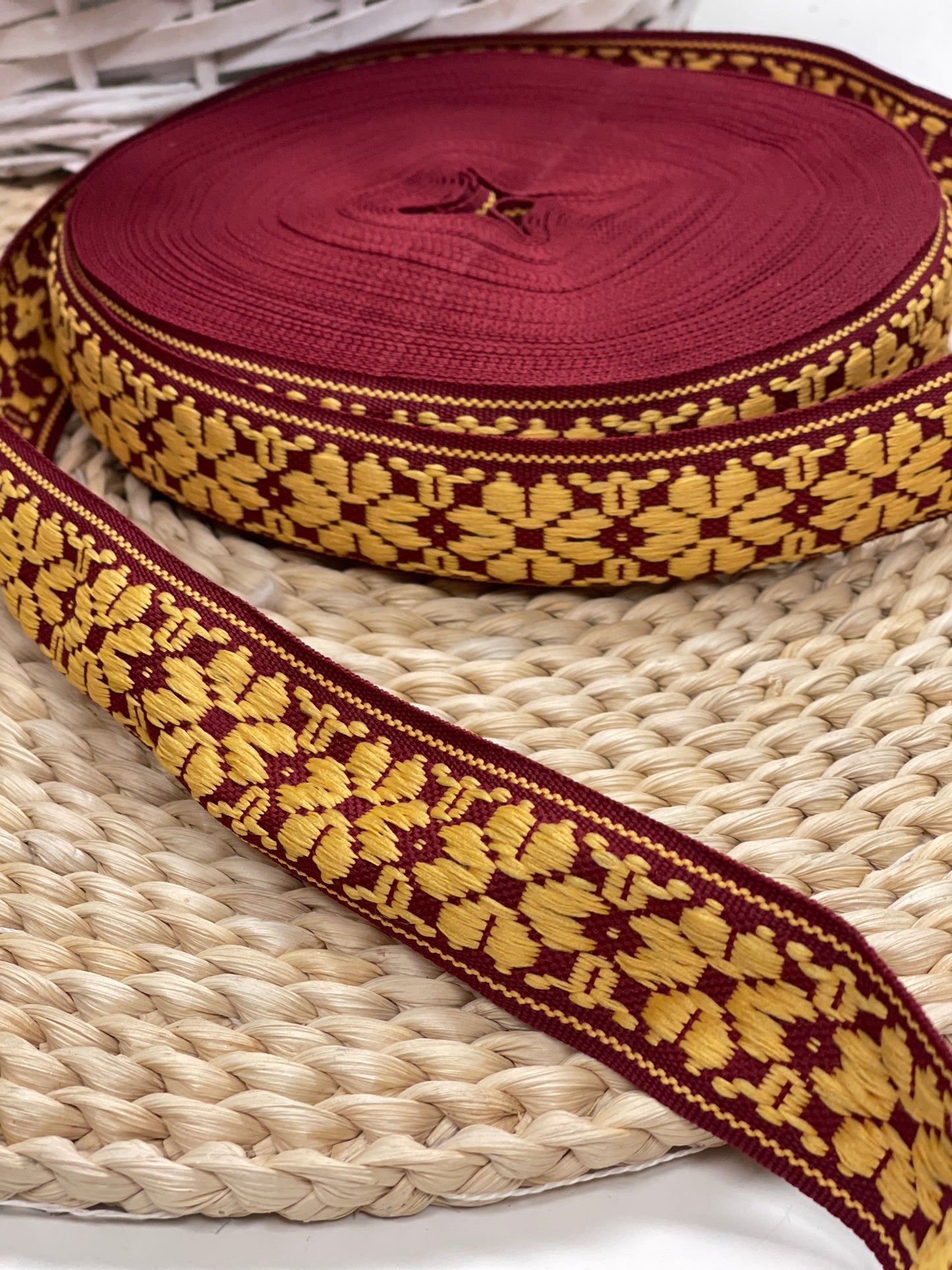Traditional ribbon, band 36mm - red with yellow LV