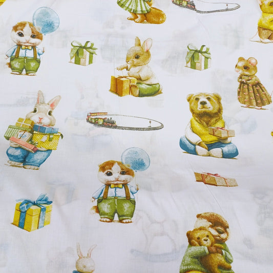 100% cotton fabric with animals and gifts 130 g/m²