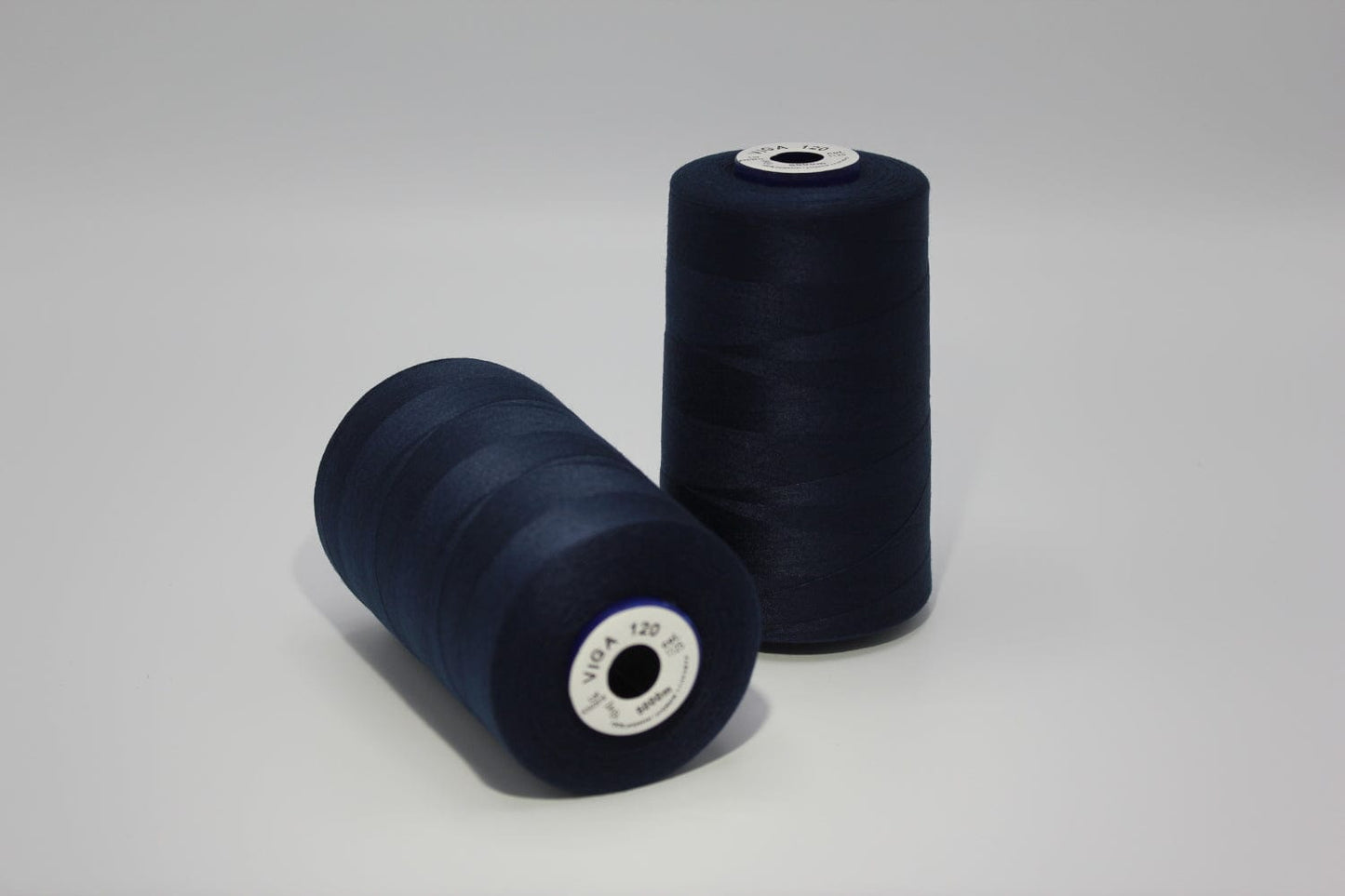 alt
Fil pour surjeteuse 5000 m bleu foncé col.1130