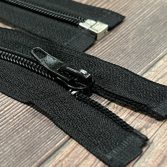 Zipper opening-black