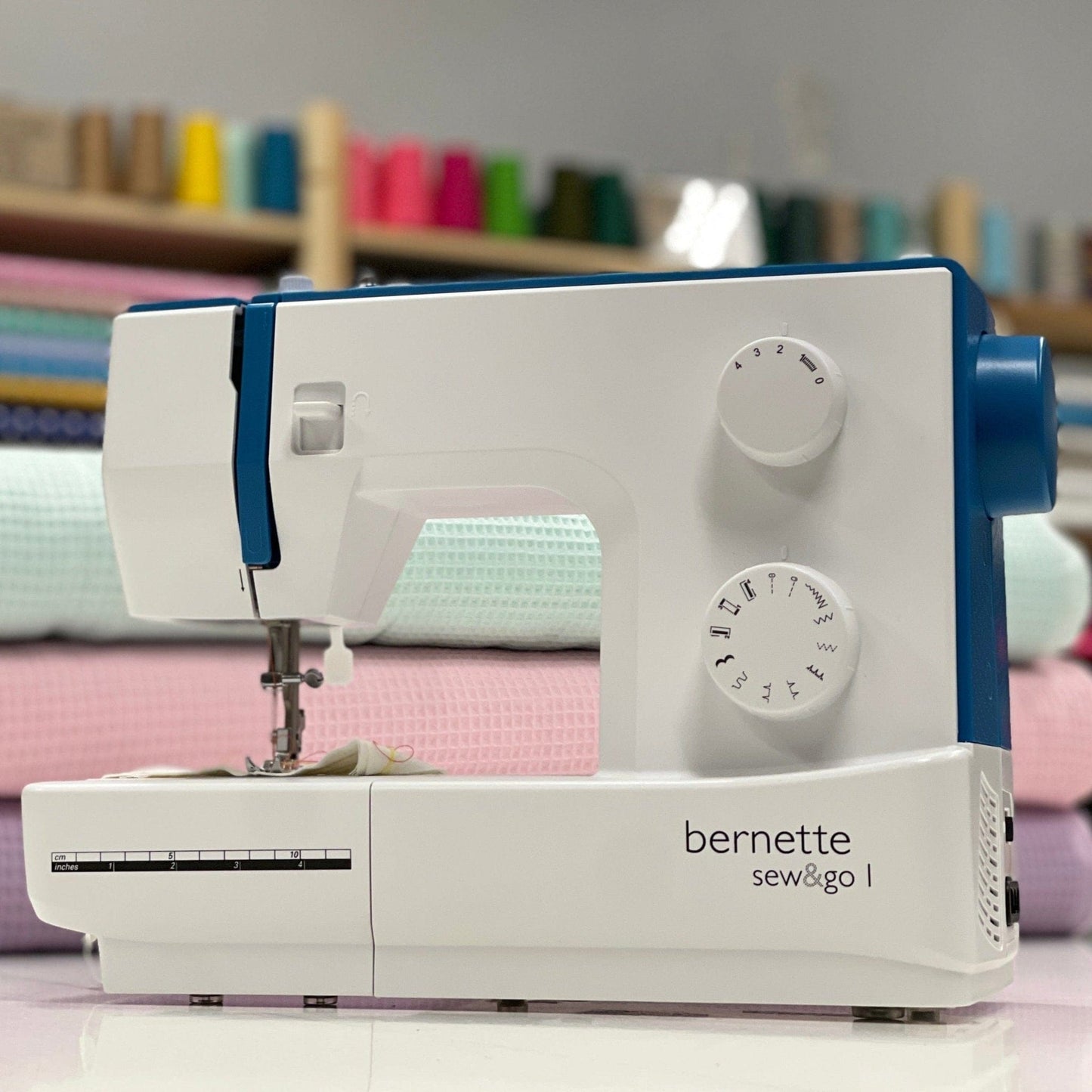 Machine à coudre Bernette-Sew&Go 1