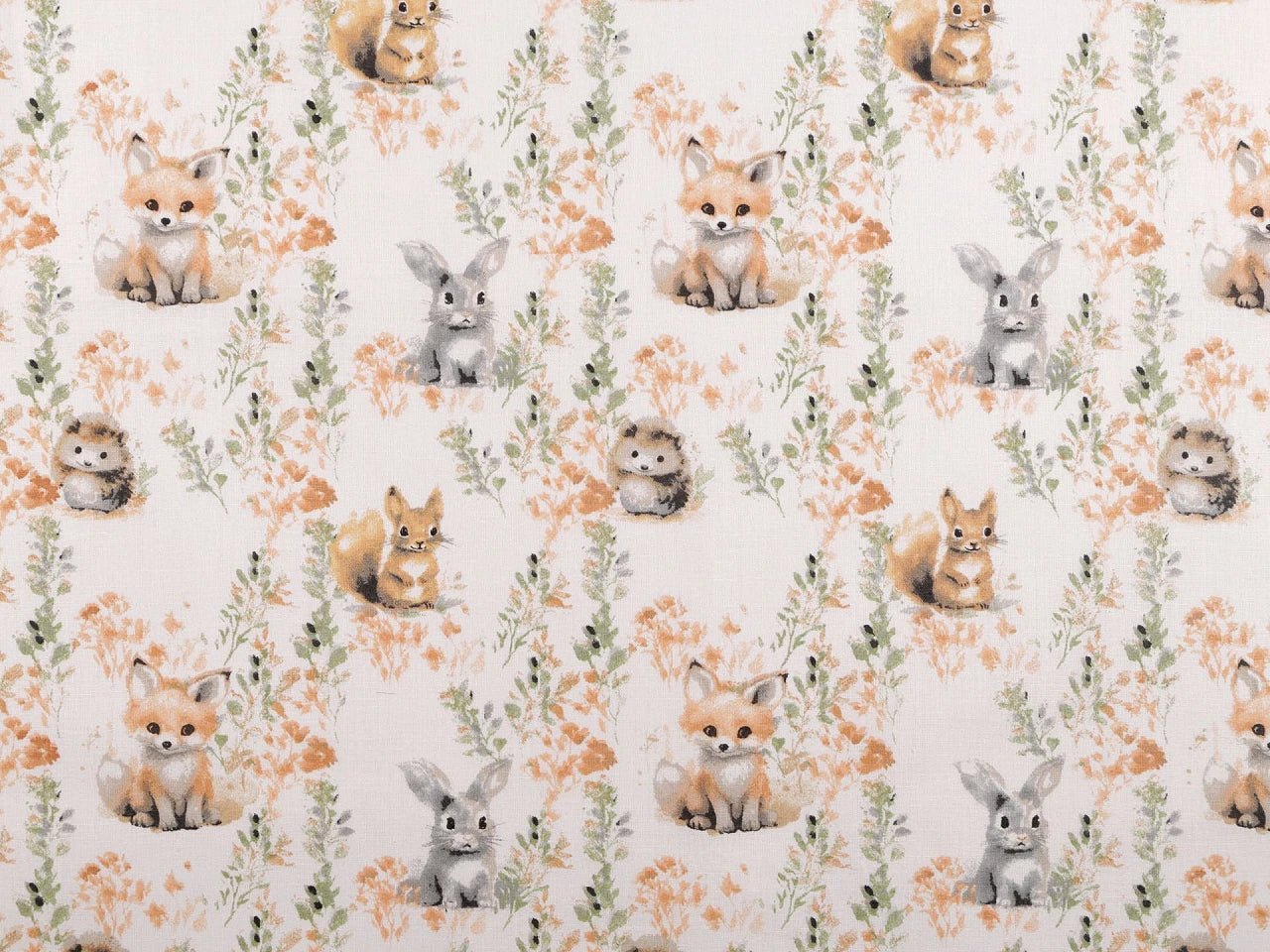 Image en tissu 100 % coton – petit renard et ses amis 125 g/m², disponible chez Šarlotes audumi