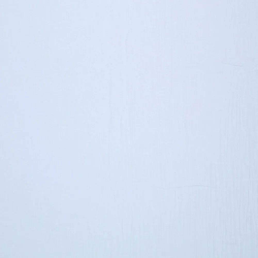 Image d’un tissu en coton 100 % lavé | Washed - bleu clair 85 g/m² – disponible chez Šarlotes audumi