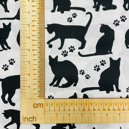 100% Cotton fabric - black cats on a white background 125 g/m²