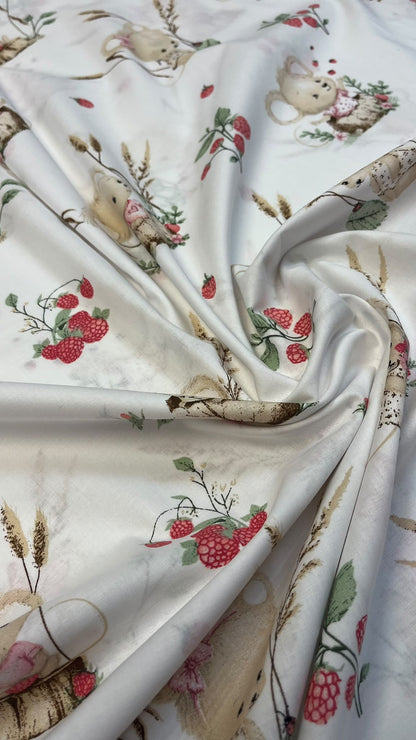 Image of 100% cotton fabric—mice with wild strawberries, available online at Šarlotes audumi
