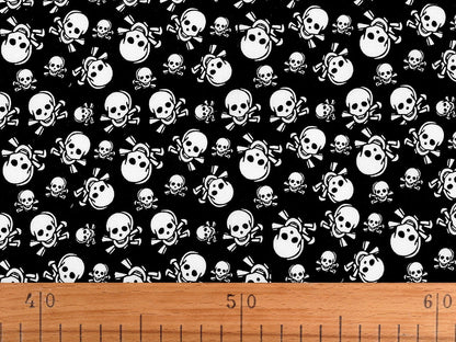 Attēls ar 100% Kokvilnas audums-skeletgalvas 125 g/m² – pieejams Šarlotes audumi