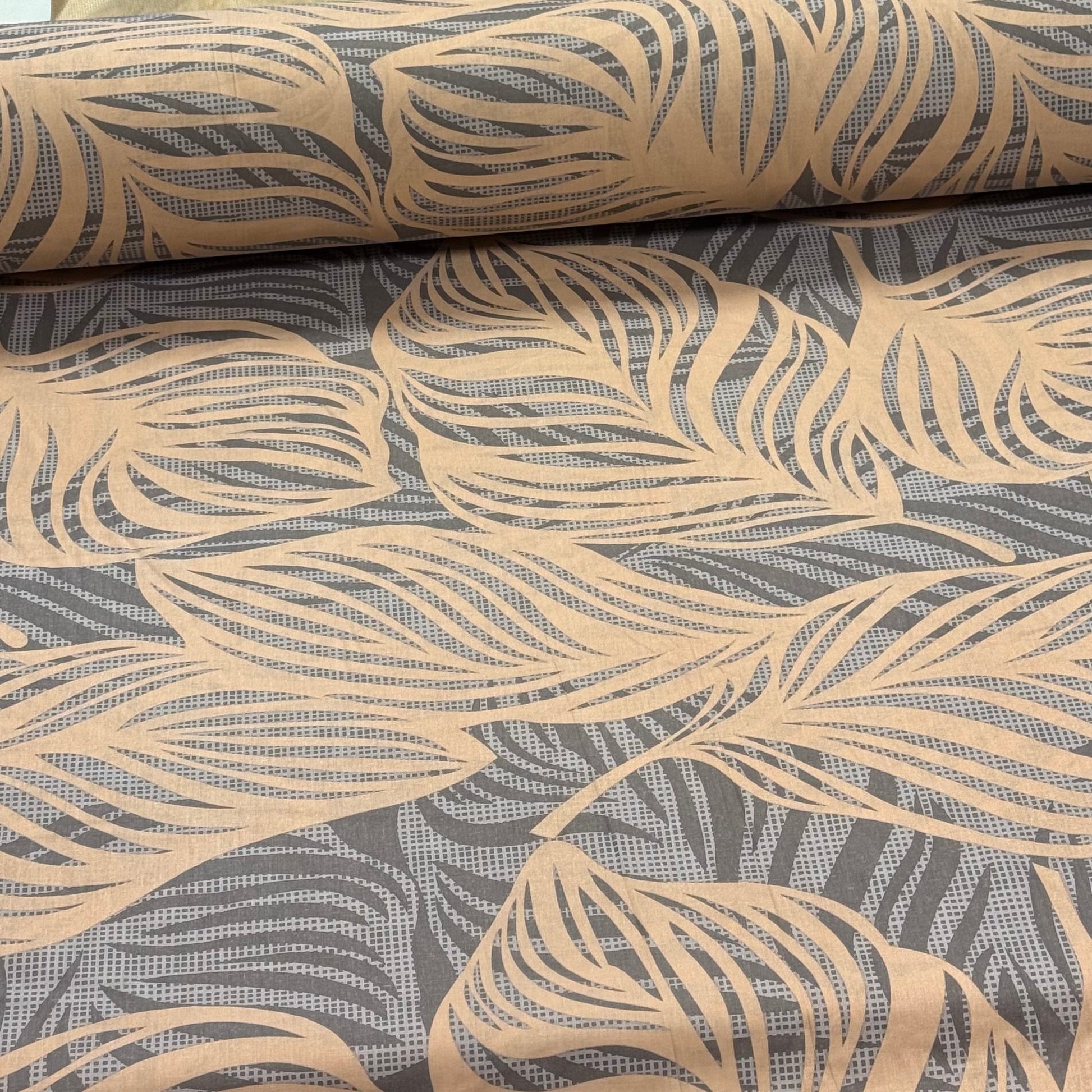 Image of 100% cotton fabric - sand palm morning 220cm 146 g/m² – available at Charlotte's Fabrics