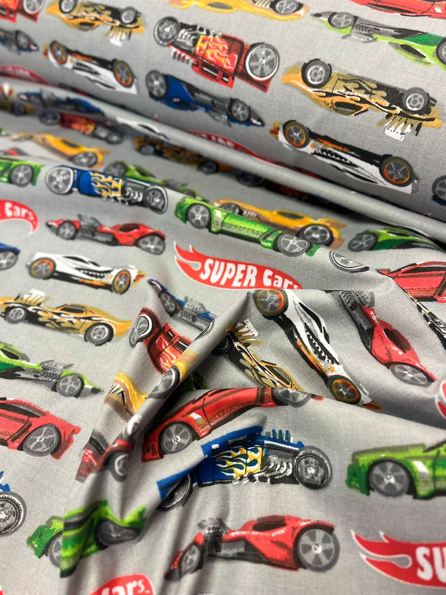 Attēls ar 100% Kokvilnas audums - super auto 125 g/m² – pieejams Šarlotes audumi