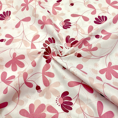 100% cotton fabric - flowers and leaves on a white background 125 g/m²