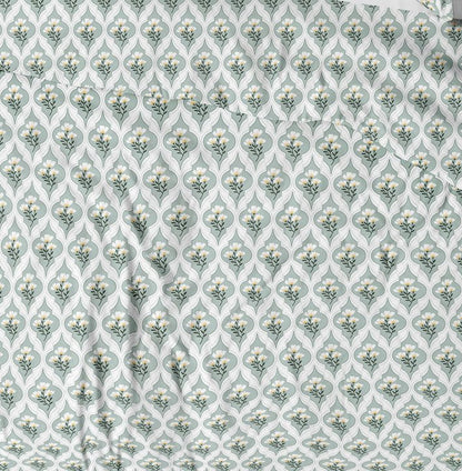 Image of 100% cotton fabric with floral pattern, 125 g/m² – available at Šarlotes audumi