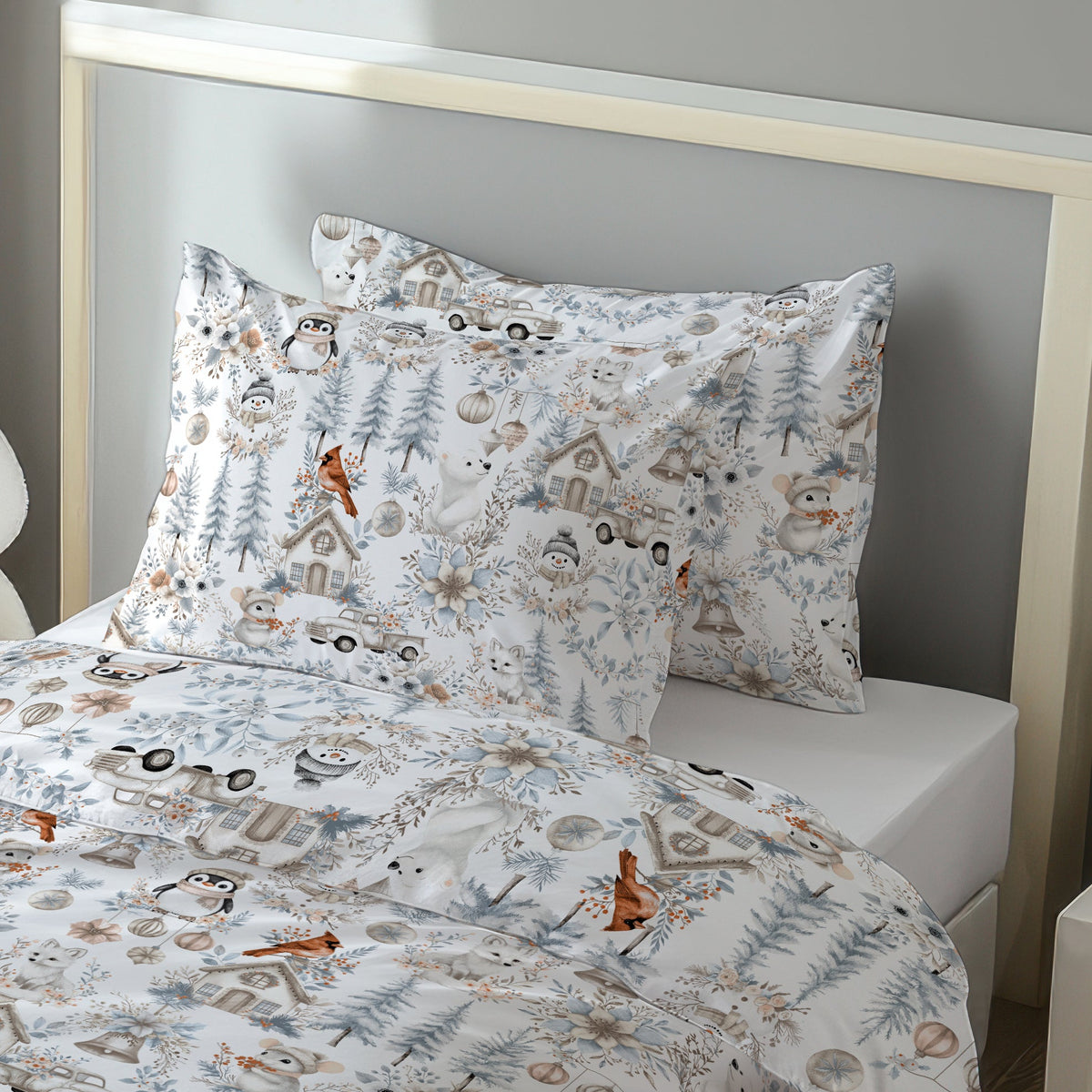 Image of 100% cotton fabric – Winter Joy, available online at Šarlotes audumi