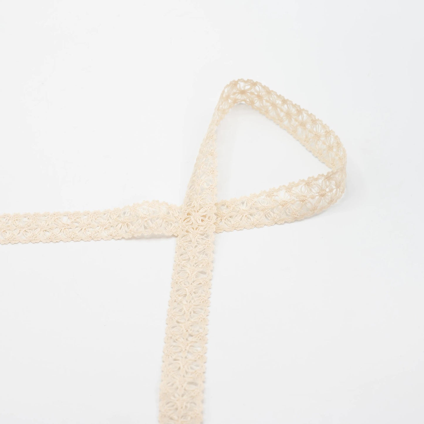 Image of 100% cotton lace - 2.2 cm natural – available at Šarlotes audumi