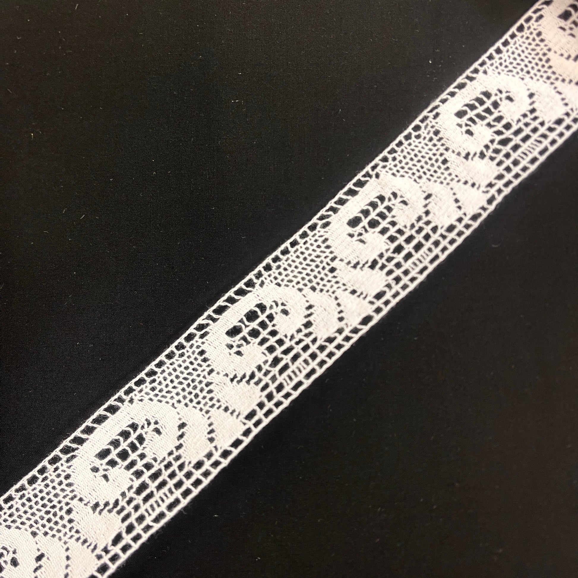 Image of 100% cotton lace - 4 cm white - LV – available at Šarlotes audumi
