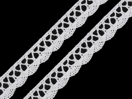 alt
Image with 100% cotton lace|1.8 cm| white – available at Charlotte's fabrics