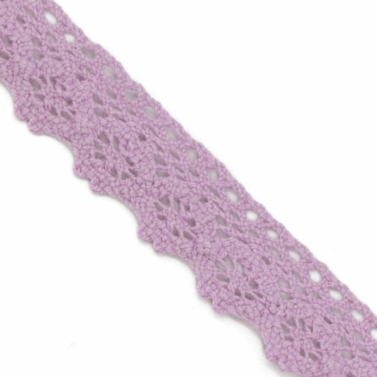 Image with 100% cotton lace ribbon, lilac – 1.5 cm – available online at Šarlotes audumi