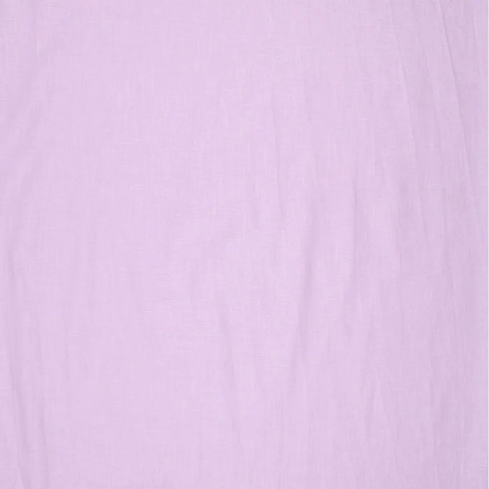Image avec tissu en lin adouci à 100 %, lilas, 165 g/m² – disponible chez Šarlotes audumi