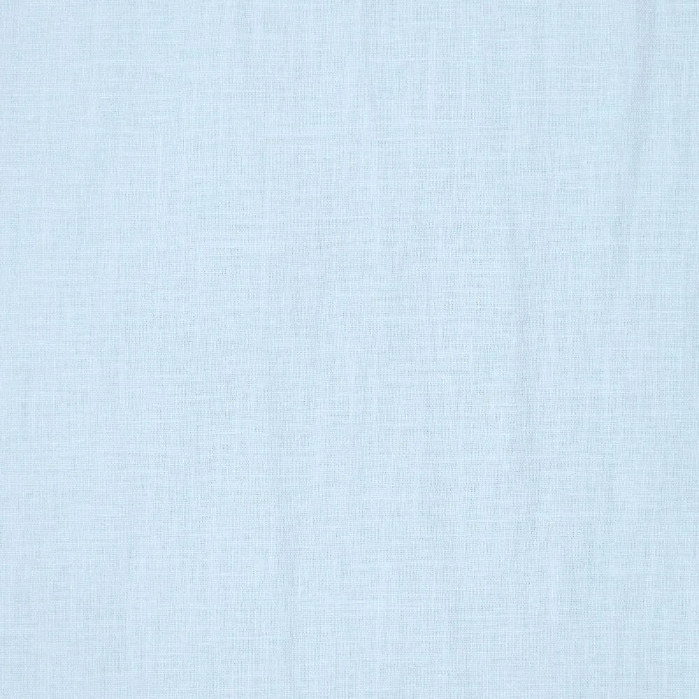 Image du tissu en lin adouci 100 %, bleu clair 165 g/m² – disponible en ligne chez Šarlotes audumi