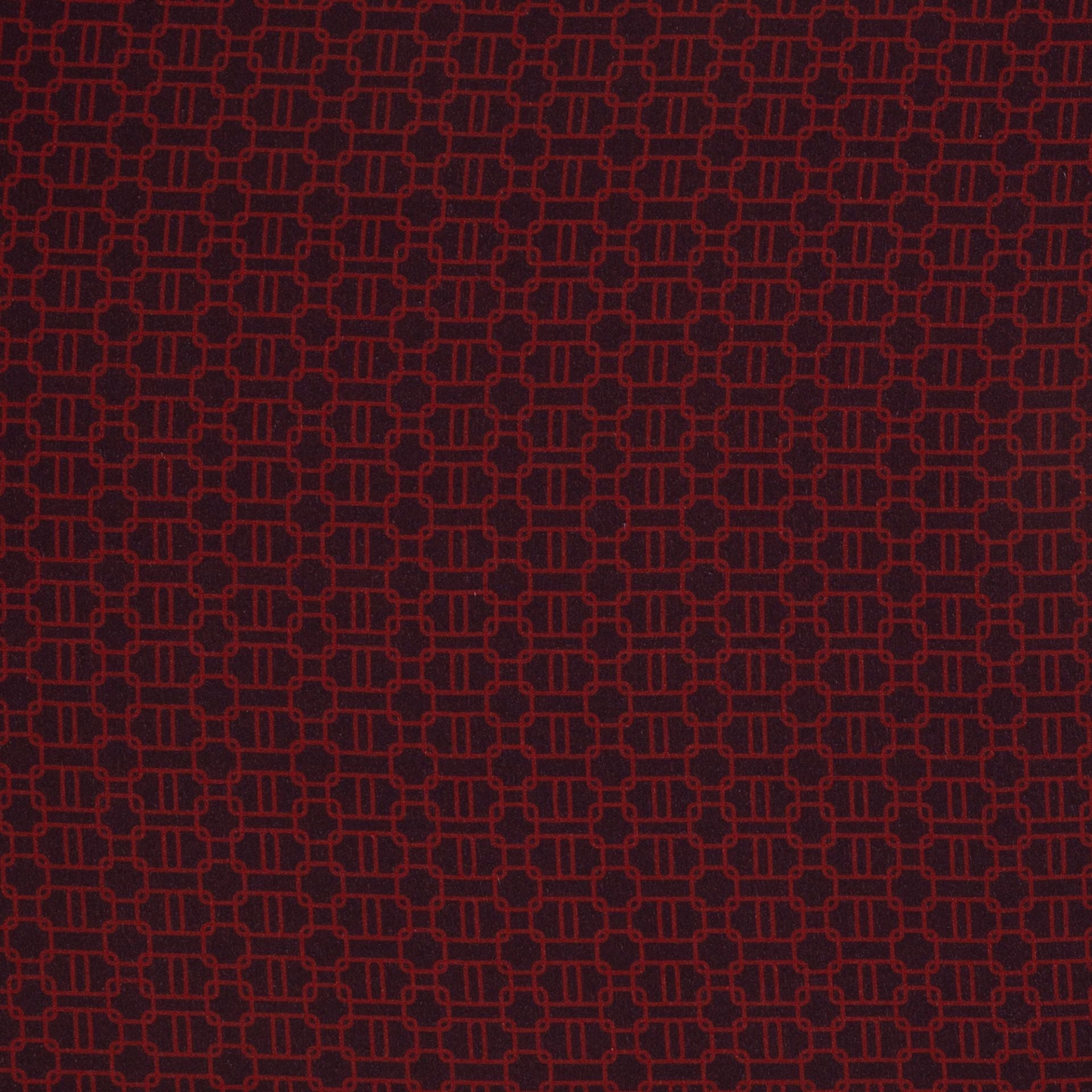 Image d’un tissu 100 % viscose, à motif de chaînes rouge, 135 g/m² – disponible en ligne chez Šarlotes audumi