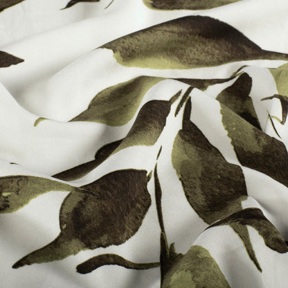 alt
Image with 100% viscose fabric - green leaves on a white background 125 g/m² – available at Šarlotes audumi