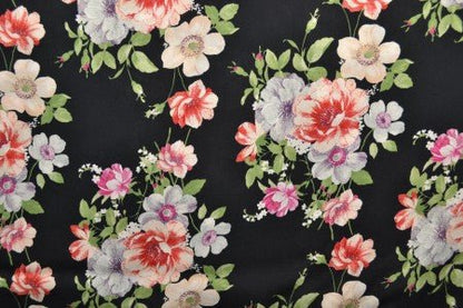 Image with 100% viscose fabric - flowers on black 100 g/m² – available at Šarlotes audumi