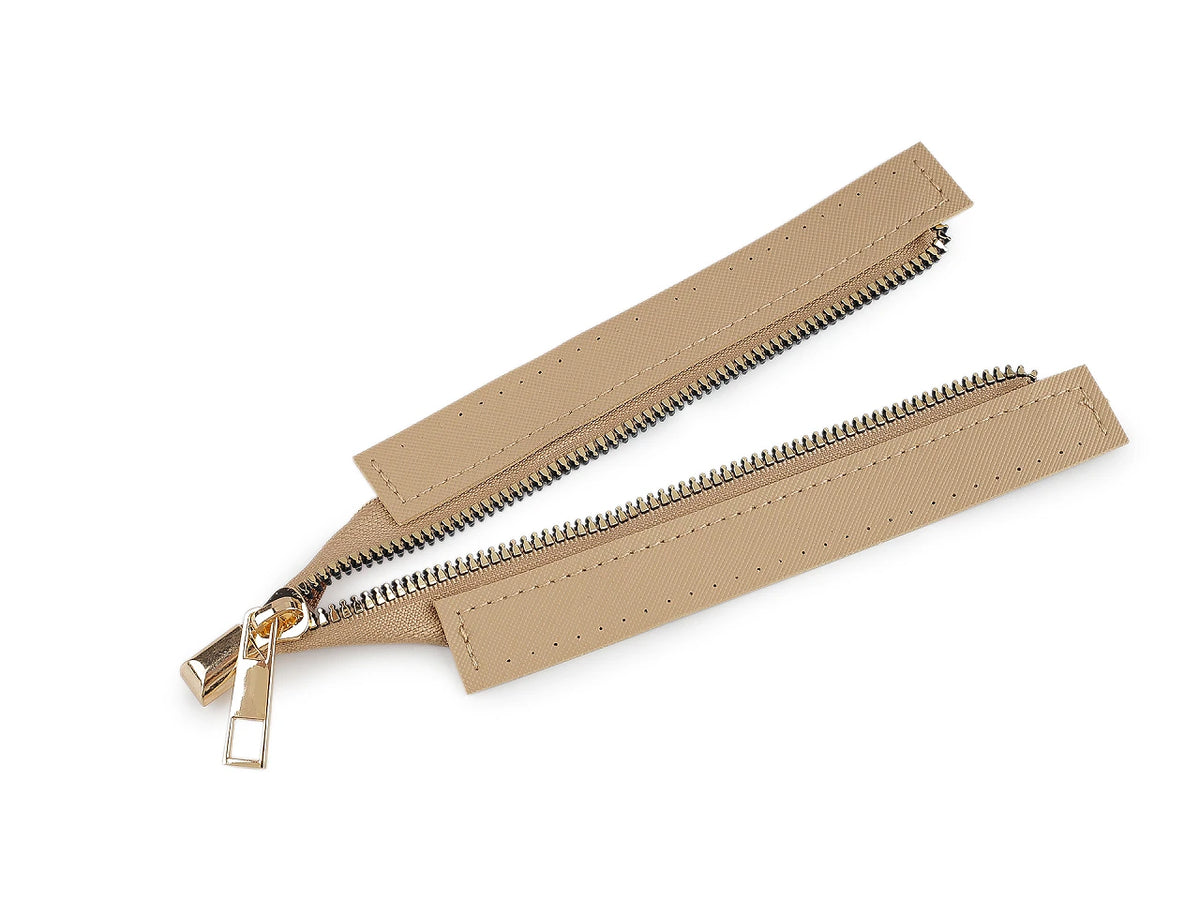 Bag zipper with faux leather trim – beige