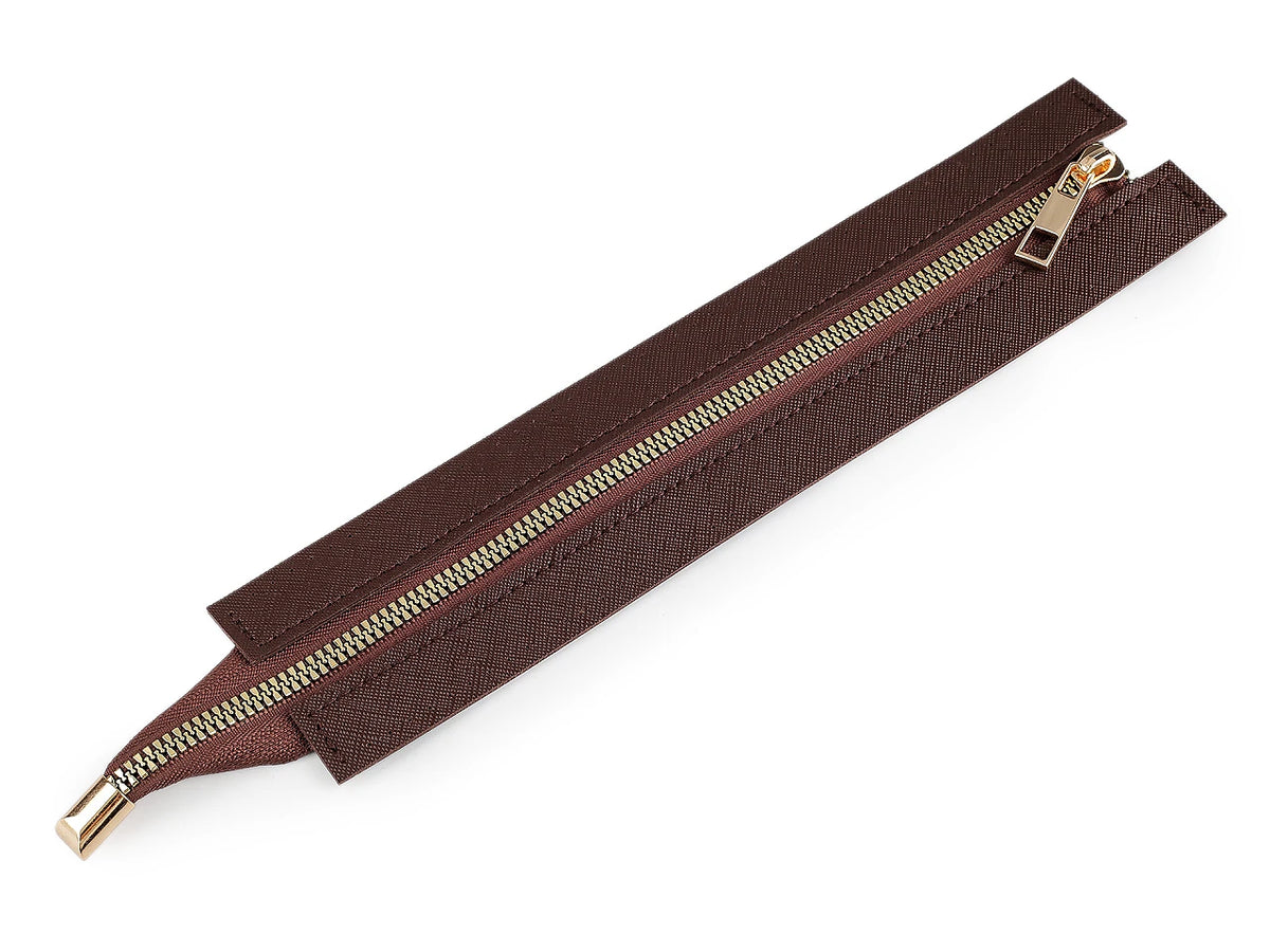 Bag zipper with faux leather trim – brown