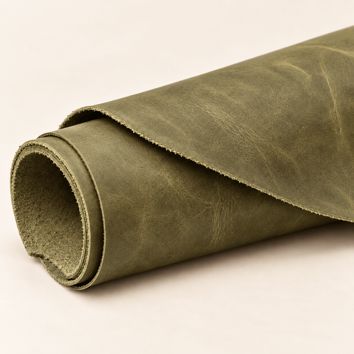 Image with 5. Natural Crazy Horse leather, durable, flexible and characterized by its vintage look. 1.2–1.5 mm – available online at Charlotte's Fabrics