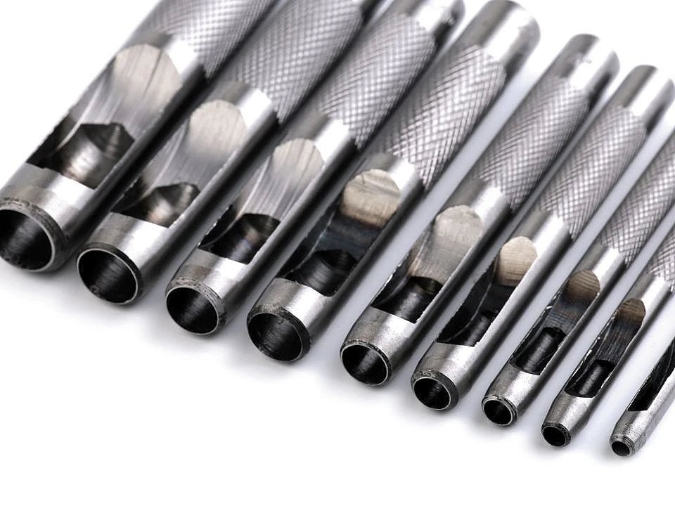 Image of a round hole punch set for fabric and leather (8 pcs) – available at Charlotte’s Fabrics