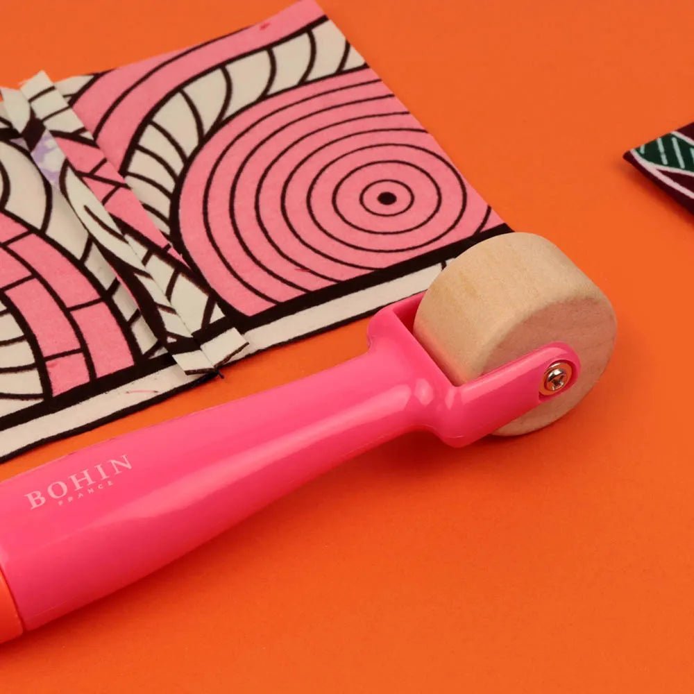 BOHIN seam pressing roller 15 cm – available online at Charlotte's Fabrics