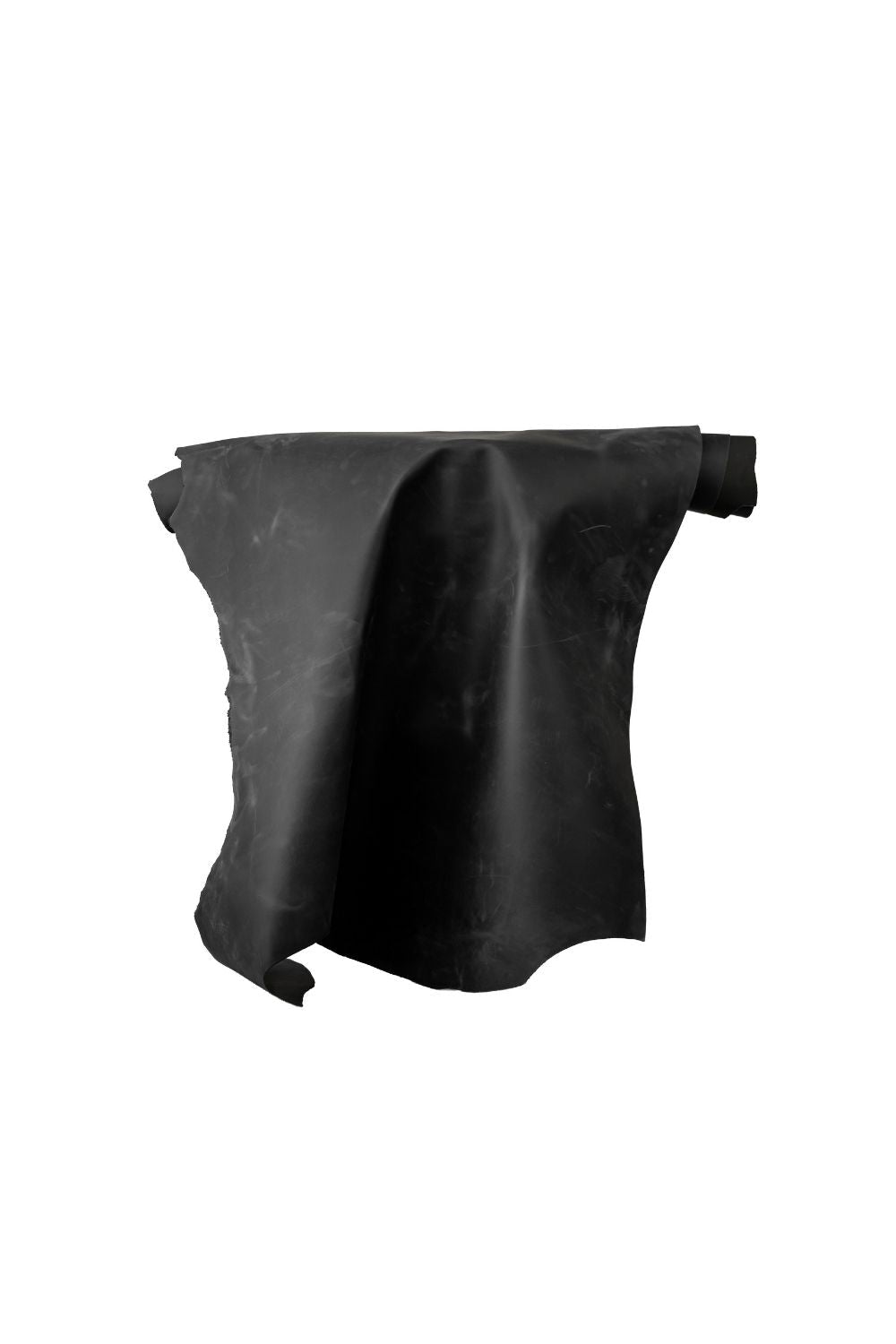 Image with natural Crazy Horse leather, durable, flexible, and known for its vintage look. 1.2–1.5 mm – available online at Šarlotes audumi