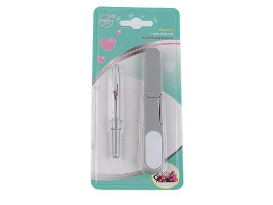 Image of a thread cutter and seam ripper – sewing tool set – available online at Šarlotes audumi