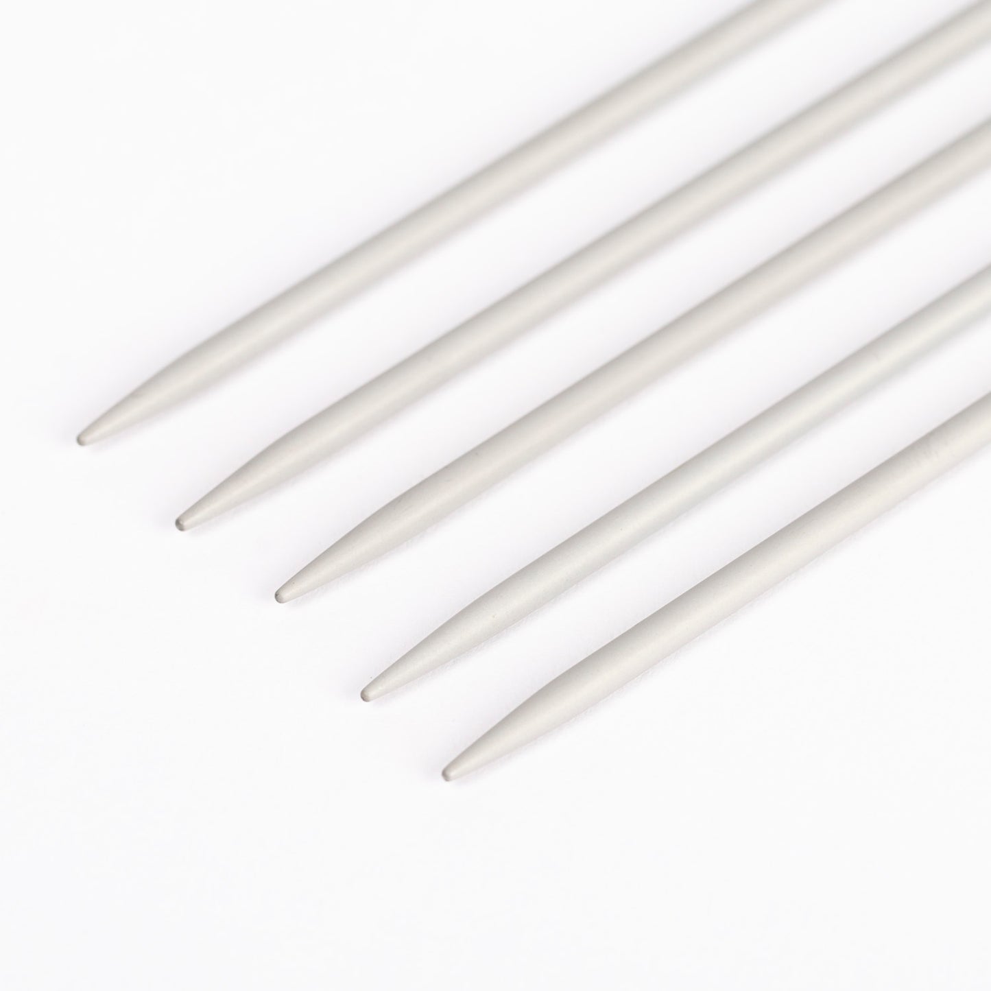 Aiguilles à tricoter double pointes DROPS basic – aluminium (20 cm) | 2,0-5,0 mm