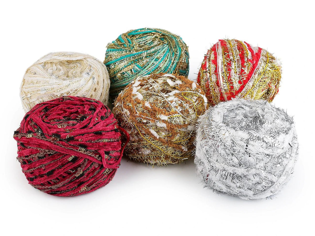 Image of Dzijas Christmas Alfie 50 g / 30 m – available online at Šarlotes audumi