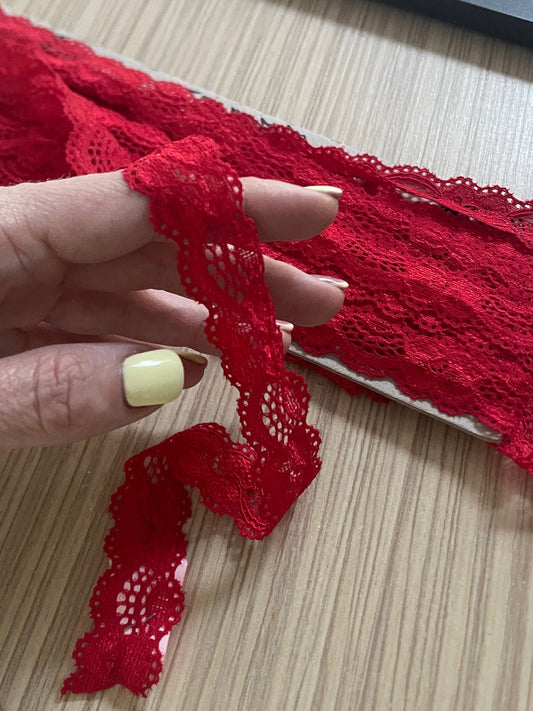 Image with flexible lace 2 cm - red – available at Šarlotes audumi